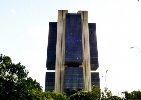 Com quórum desfalcado, Copom decide se mantém Taxa Selic