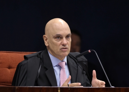 Moraes envia à PF 39 perguntas da defesa sobre saúde de Bolsonaro