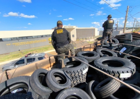 Carga de pneus avaliada em R$ 230 mil é apreendida pelo DOF em Maracaju
