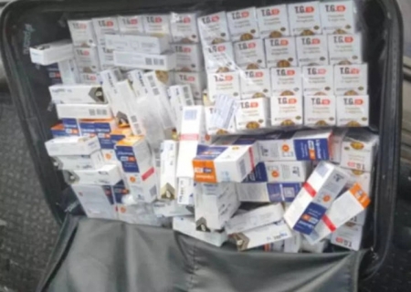 PRF apreende 130 caixas de medicamento ilegal durante fiscalização na BR-267 em Maracaju