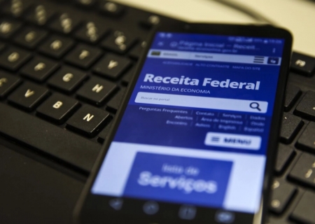 Isenção de IR para quem ganha até R$ 5 mil entra em vigor