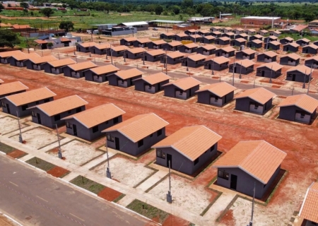 Água Clara comemora 72 anos com pacote de investimentos em moradia, rodovia e infraestrutura