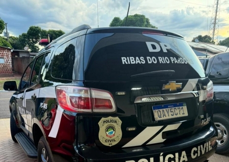 Violência brutal deixa homem com afundamento de crânio e dois são presos em flagrante em Ribas do Rio Pardo