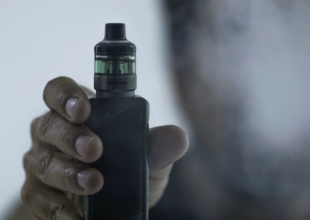 Anvisa e MPF assinam acordo para combater cigarros eletrônicos