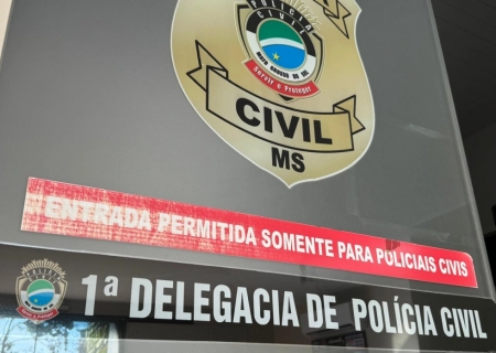 Mulher registra ocorrência após colisão e fuga no centro de Nova Andradina