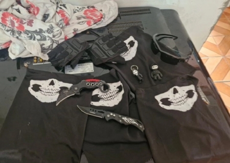 Polícia Civil apreende celular e objetos em investigação sobre apologia a ataques escolares em Coxim