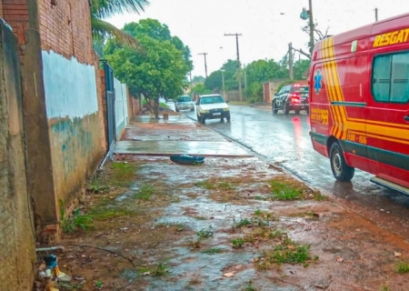 Homem é morto a tiro em residência de Santa Rita do Pardo