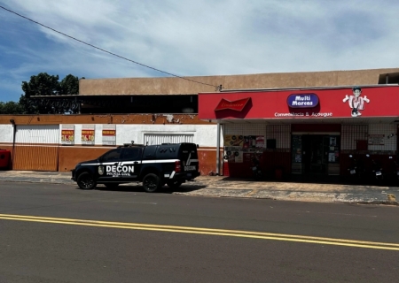 DECON apreende bebidas ilegais e interdita açougue irregular em Campo Grande