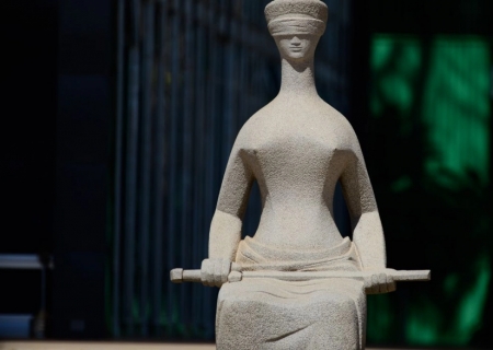 STF: Guardião da Constituição ou Sócio do Sistema?