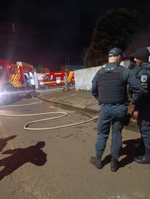 Homem é preso após atear fogo em casa durante briga com esposa em Nova Andradina