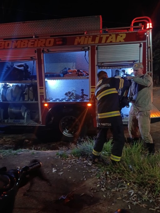 Homem é preso após atear fogo em casa durante briga com esposa em Nova Andradina
