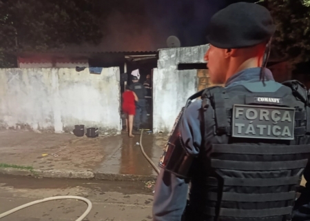 Homem é preso após atear fogo em casa durante briga com esposa em Nova Andradina