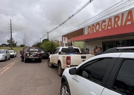 Carga com cerca de 250 kg de mel irregular é apreendida na Capital