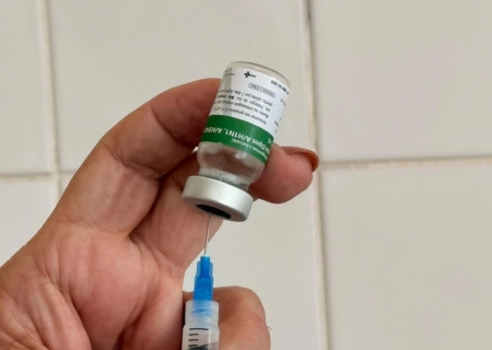 Batayporã inicia vacinação contra a influenza com grande adesão da população