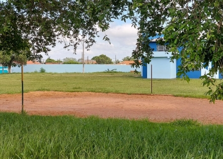 Vereador propõe melhorias em quadras de areia de dois bairros de Nova Andradina