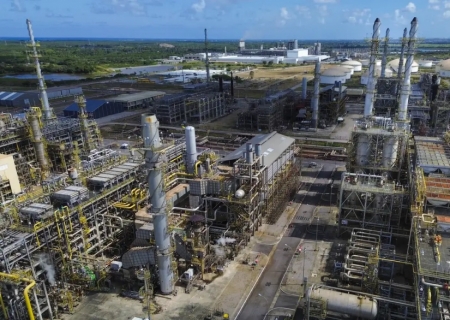 Petrobras anuncia aumento de R$ 0,38 no diesel a partir de sábado