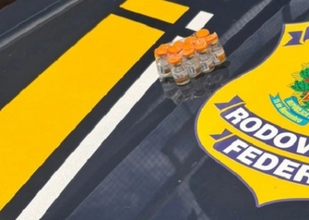 PRF apreende medicamentos irregulares e prende dupla na BR-262, em Três Lagoas