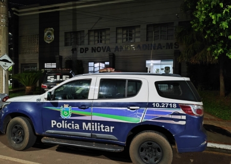Homem é conduzido à delegacia após desacatar policiais durante ocorrência de perturbação do sossego em Nova Andradina