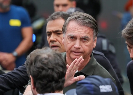 Bolsonaro recebe prisão domiciliar por 90 dias após decisão de Moraes