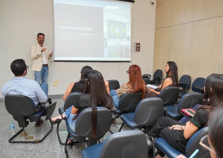 Capacitação orienta servidores sobre novas regras do TCE-MS para aplicação de emendas parlamentares