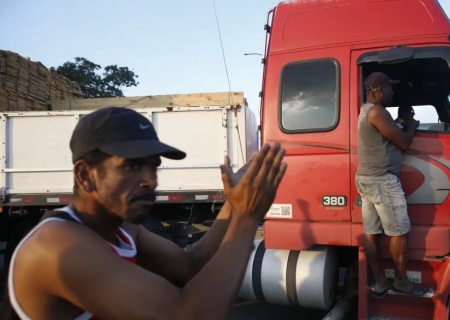 Governo quer flexibilizar descanso de caminhoneiros na volta para casa
