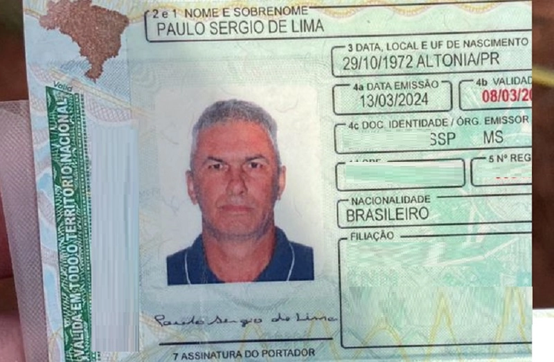 Motorista morre preso nas ferragens em tombamento de caminhão em Nova Andradina Motorista morre preso nas ferragens em tombamento de caminhão em Nova Andradina