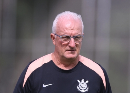 Corinthians demite o técnico Dorival Júnior após nova derrota