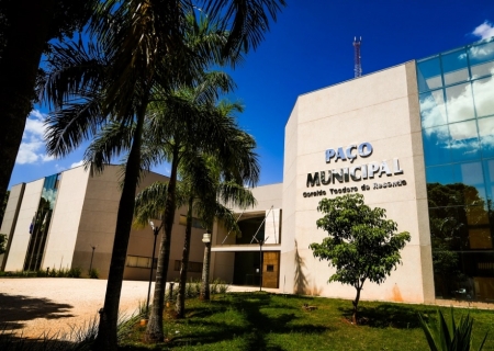 Prefeitura não terá expediente nos dias 30 de abril e 1º de maio