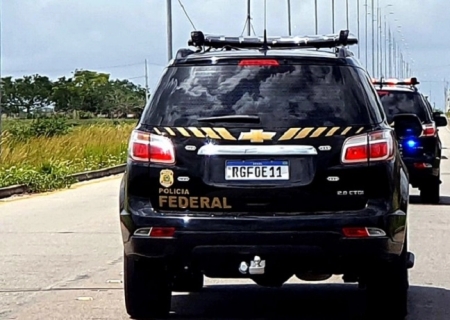 PF intercepta ônibus com estrangeiros em situação irregular em Corumbá
