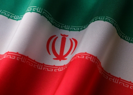 Irã apresenta proposta para reabrir Ormuz e encerrar a guerra, diz agência