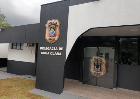 Homem é preso após atropelar companheira em Água Clara, diz Polícia Civil