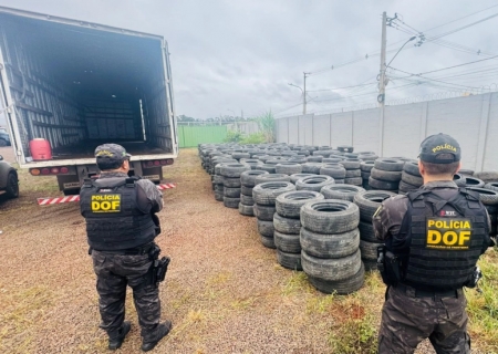 DOF apreende quase 2 mil pneus novos escondidos em carga de pneus usados