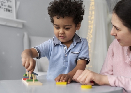 Apae de Batayporã terá palestra sobre autismo com foco em direitos, acolhimento e inclusão