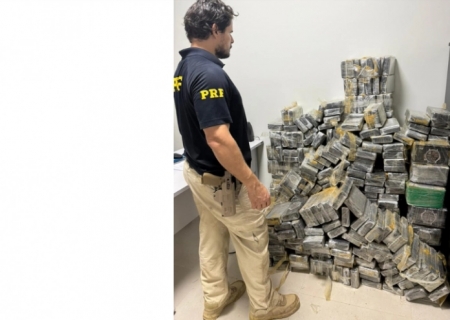 Caminhão é apreendido pela PRF com quase meia tonelada de cocaína em Ribas do Rio Pardo