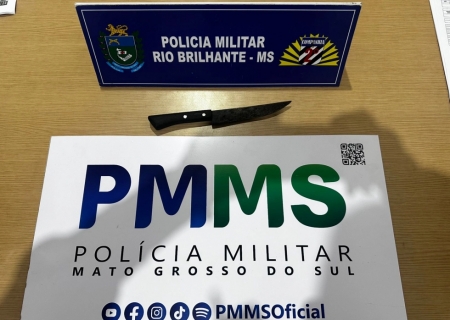 Homem é levado à delegacia após ameaçar filha durante ocorrência de violência doméstica em Rio Brilhante