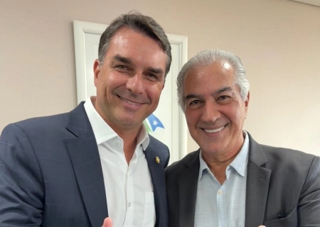 Flávio Bolsonaro visita MS e encontra PL fortalecido, diz Azambuja