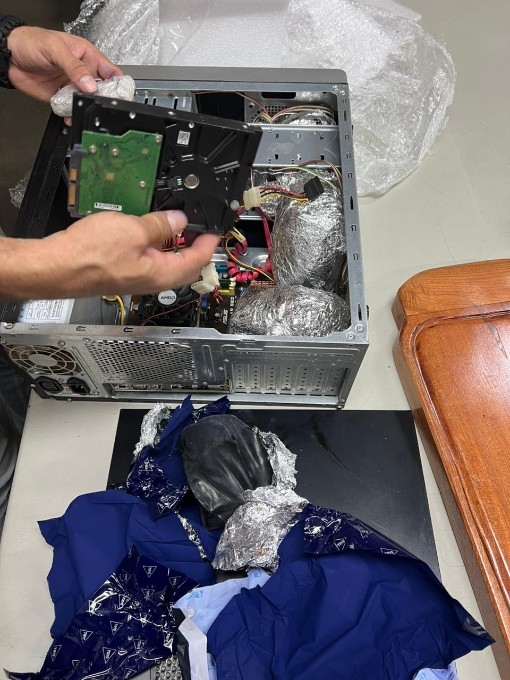 Denar apreende 11 kg de drogas que seriam enviados pelos Correios