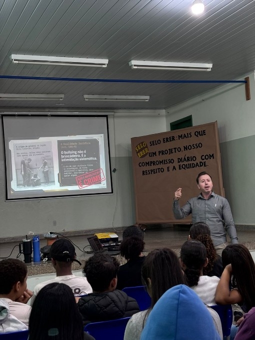 Polícia Civil orienta 830 estudantes sobre bullying, cyberbullying e vapes em Batayporã