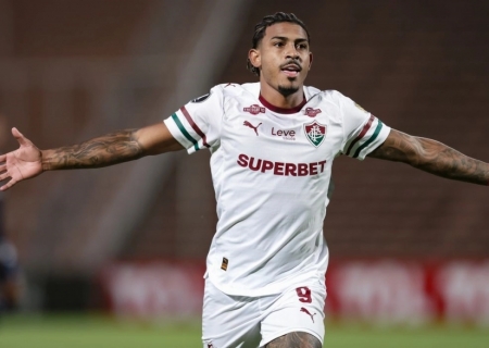 Fluminense arranca empate na Argentina e continua vivo na Libertadores
