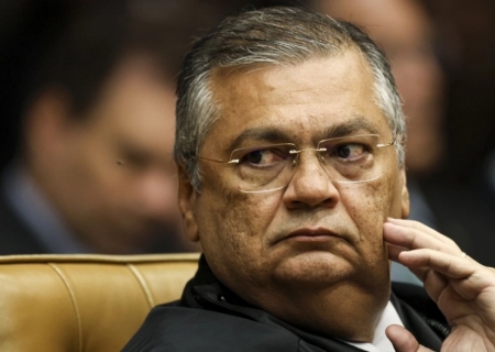 Dino proíbe novos penduricalhos para juízes e membros do MP