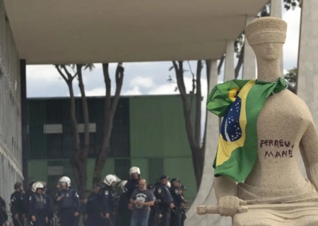 Moraes já rejeitou aplicar lei da dosimetria a ‘Débora do batom’ e outros 23 presos do 8/1
