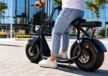 Vereadora pede detalhamento das ações educativas e de fiscalização com relação ao uso de bicicletas elétricas