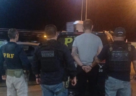 Polícias prendem suspeitos de integrar grupo especializado em furto de caminhonetes