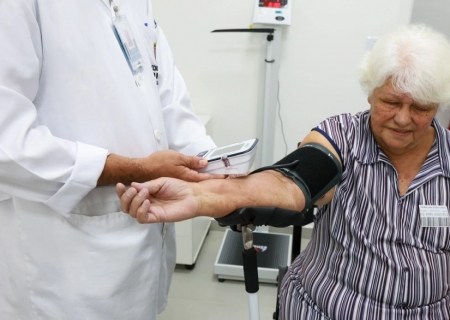 Pessoas 50+ vão representar metade do consumo com saúde em 2044
