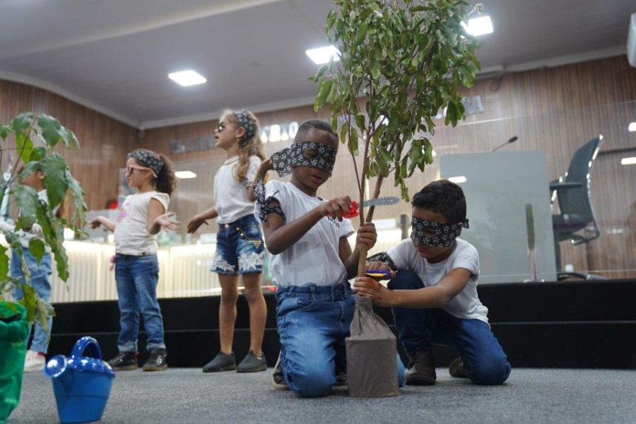 Desfile ecológico e apresentações culturais marcam encerramento da Semana do Meio Ambiente em Batayporã
