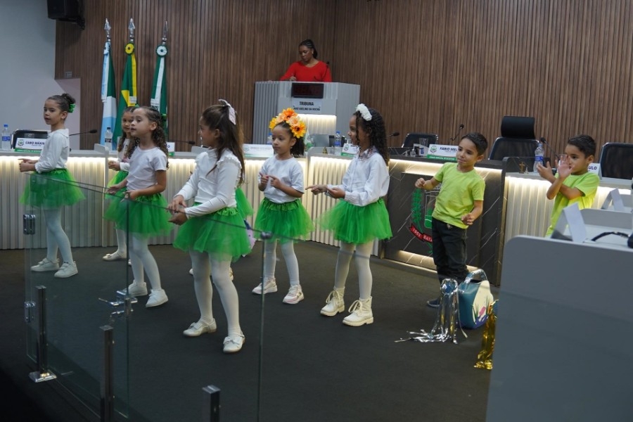 Desfile ecológico e apresentações culturais marcam encerramento da Semana do Meio Ambiente em Batayporã
