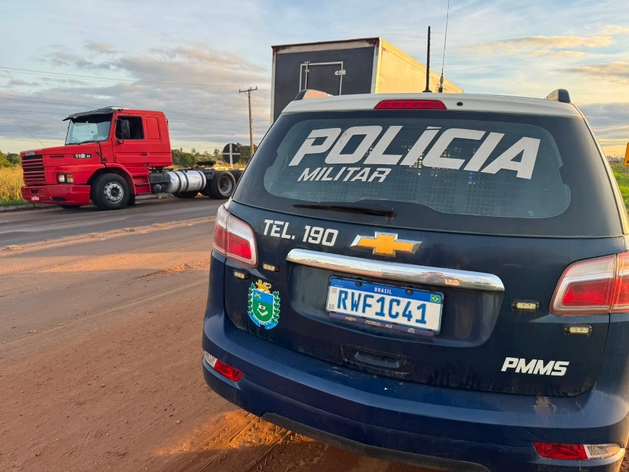 Força Tática e PRF apreendem carregamento de maconha escondido em carreta na entrada de Batayporã