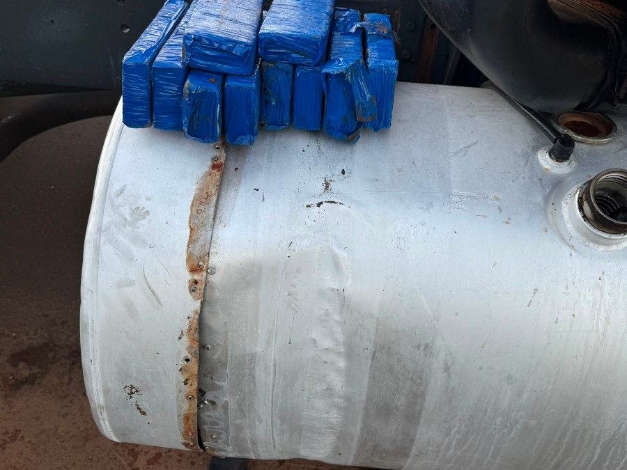 Força Tática e PRF apreendem carregamento de maconha escondido em carreta na entrada de Batayporã