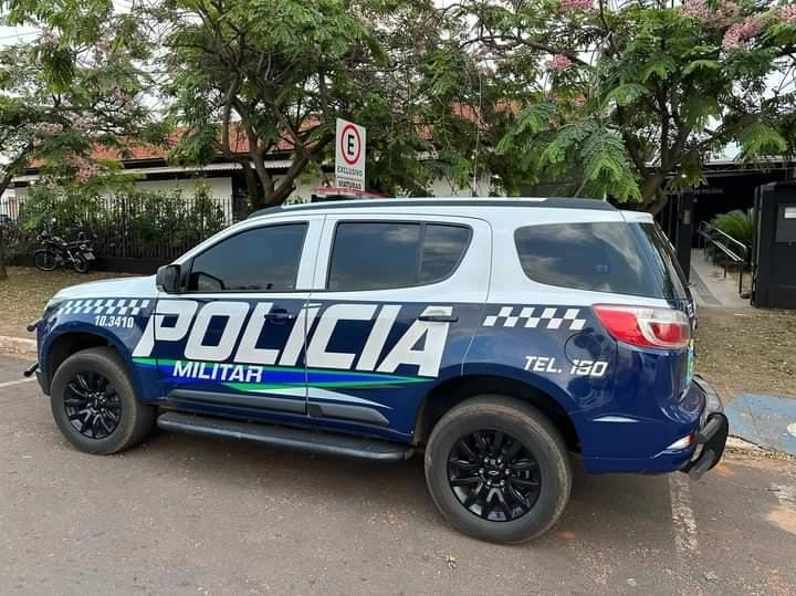 Menina de 14 anos dirigia caminhonete todo dia para ir à escola em Ivinhema