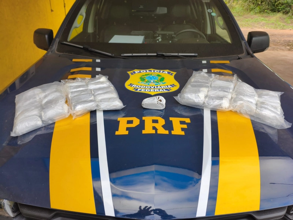 PRF apreende haxixe e medicamentos durante abordagem em Água Clara